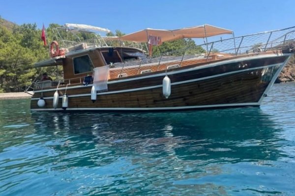13 m Gulet · 3 Kabin · Datça