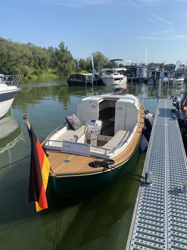Yachtwerft Hamburg GmbH Elektro Tuckerboot 22f · 2023 · Almanya