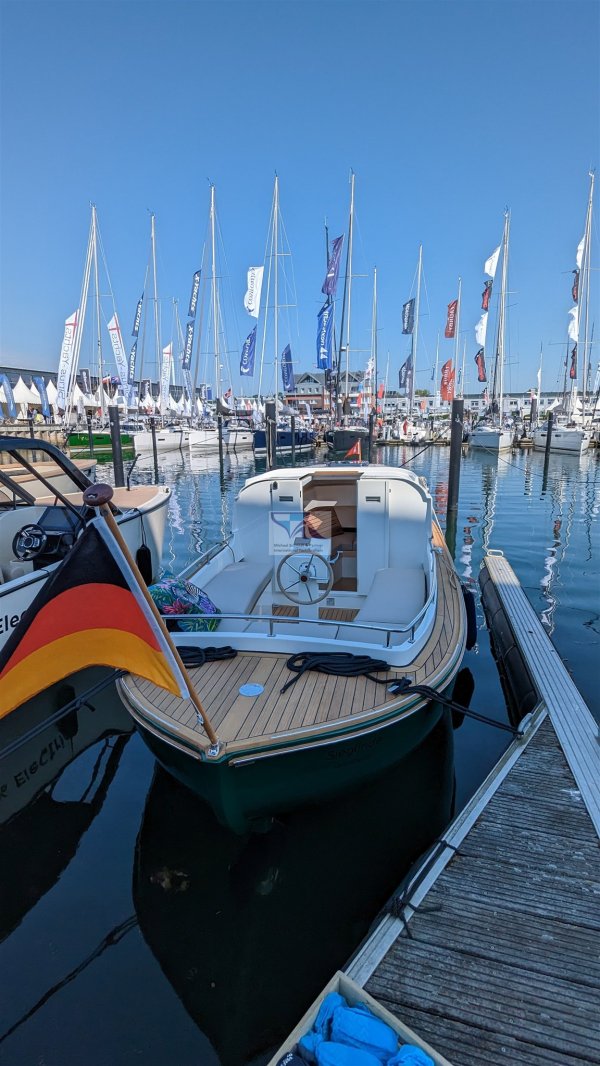 Yachtwerft Hamburg GmbH Elektro Tuckerboot 22f · 2023 · Almanya