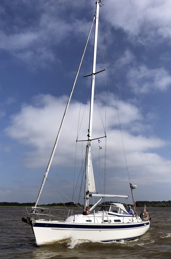 Hallberg-Rassy Hallberg Rassy 37 · 2006 · Hollanda