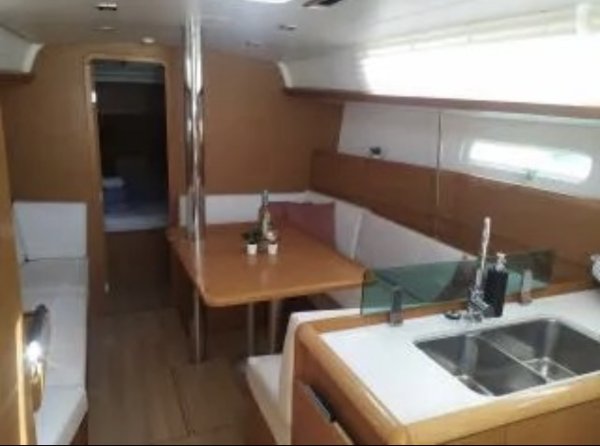 Jeanneau SUN ODYSSEY 389 · 2017 · Hırvatistan