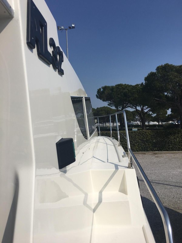 Azimut AZ 32 · 1982 · İtalya