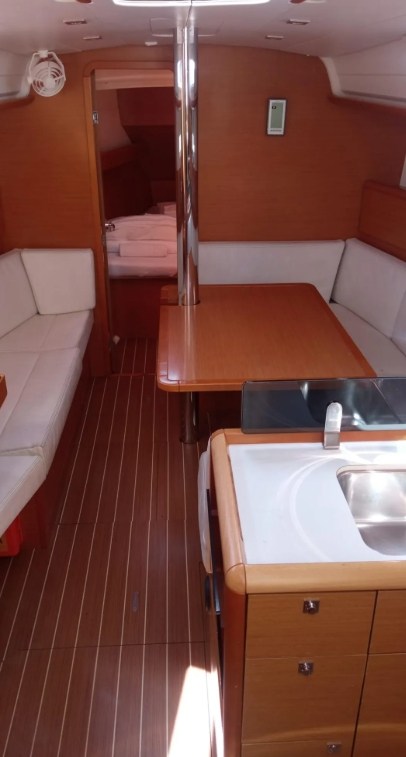 Jeanneau Sun Odyssey 379 · 2012 · Hırvatistan