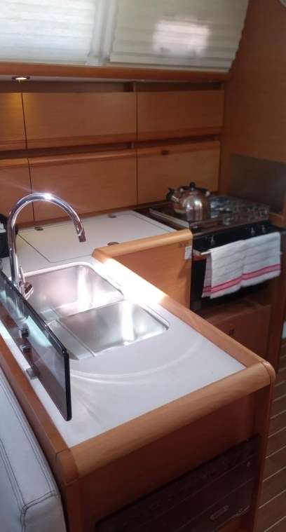 Jeanneau Sun Odyssey 379 · 2012 · Hırvatistan